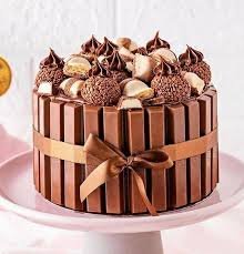 KitKat Cake
